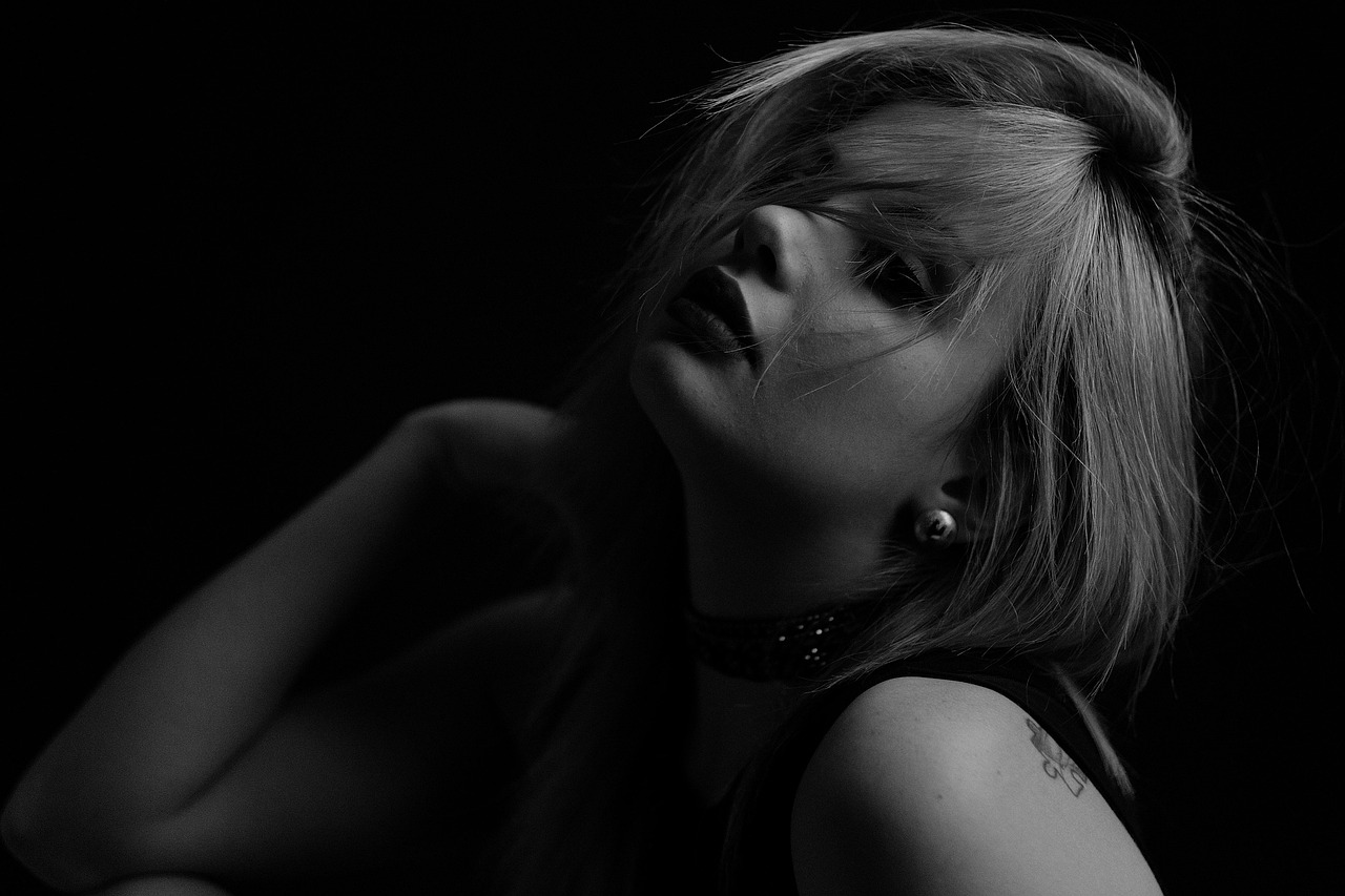 买卖微信账号时：公共交易平台代理